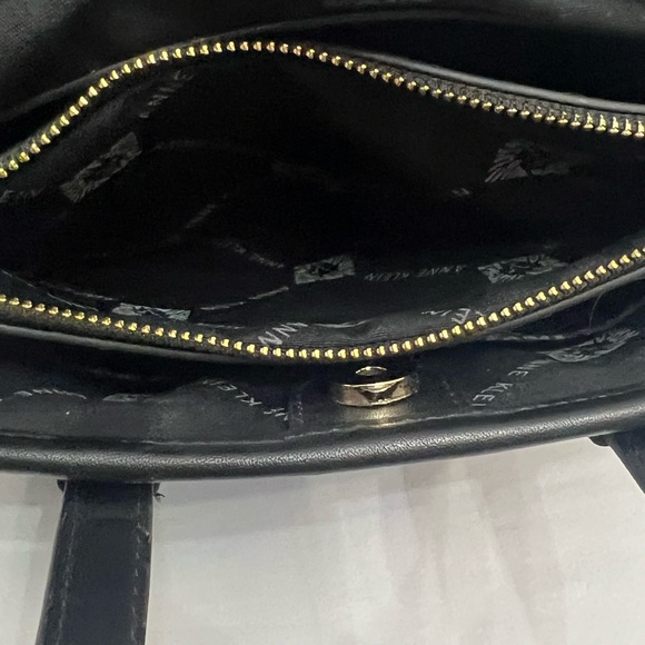Anne Klein Black Crossbody Bag with Detachable Zip Pouch and Gold Hardware - Picture 7 of 15